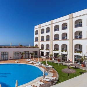 HDN piscina y solarium