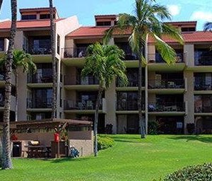 Castle Kamaole Sands BBQ Area