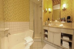 Room & Suite