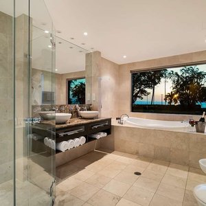 Garden Grand Hotel Suite Bathroom