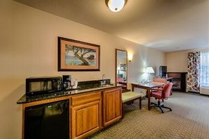 Room & Suite