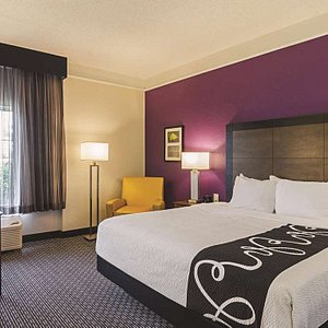 La Quinta Inn &amp; Suites by Wyndham Denver Airport Dia, hotel in Denver