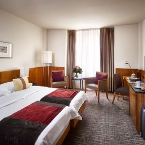 MTH Classic Twin Room