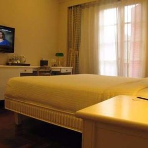 DELUXE ROOM TWIN