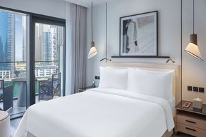 Vida Dubai Marina & Yacht Club in Dubai