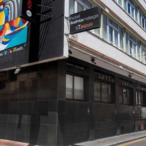 fachada hotel bahia soho boutique malaga