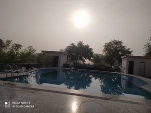 Pool & Beach