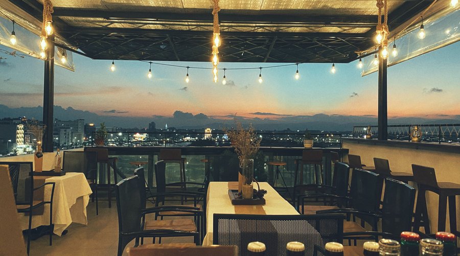 Sunset at Coconut Rooftop

- Coconut Rooftop -
