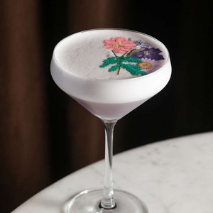 Shangri-La Hotel Toronto Lobby Lounge Cocktail