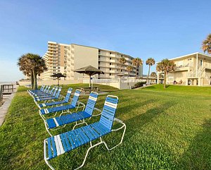 Ocean Court Beachfront Hotel in Daytona Beach Shores
