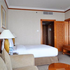 Offering views of the Sharjah City Skyline, this air-conditioned room features a double room, a desk, high-speed internet access and a private bathroom.