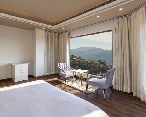 The Manor Luxury Service Apartments
