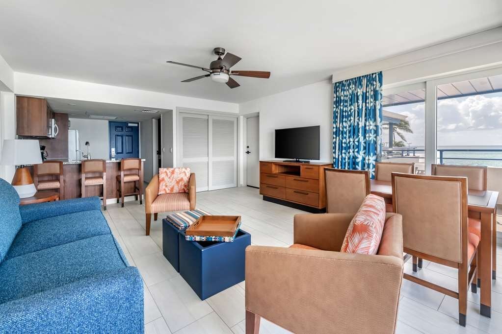 Hilton Vacation Club Flamingo Beach St. Maarten Rooms: Pictures & Reviews -  Tripadvisor