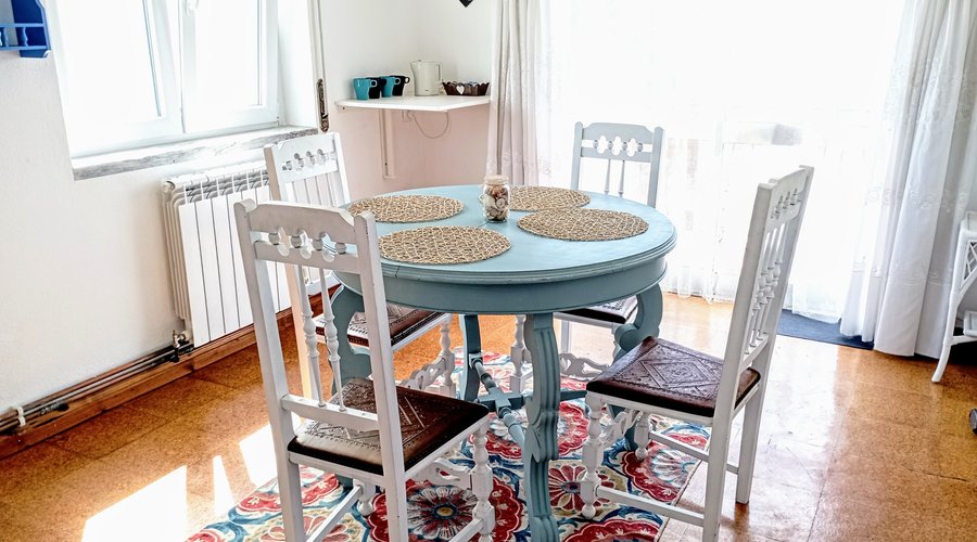 Dining room apt B