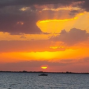 caloosahatchee river dinner cruise