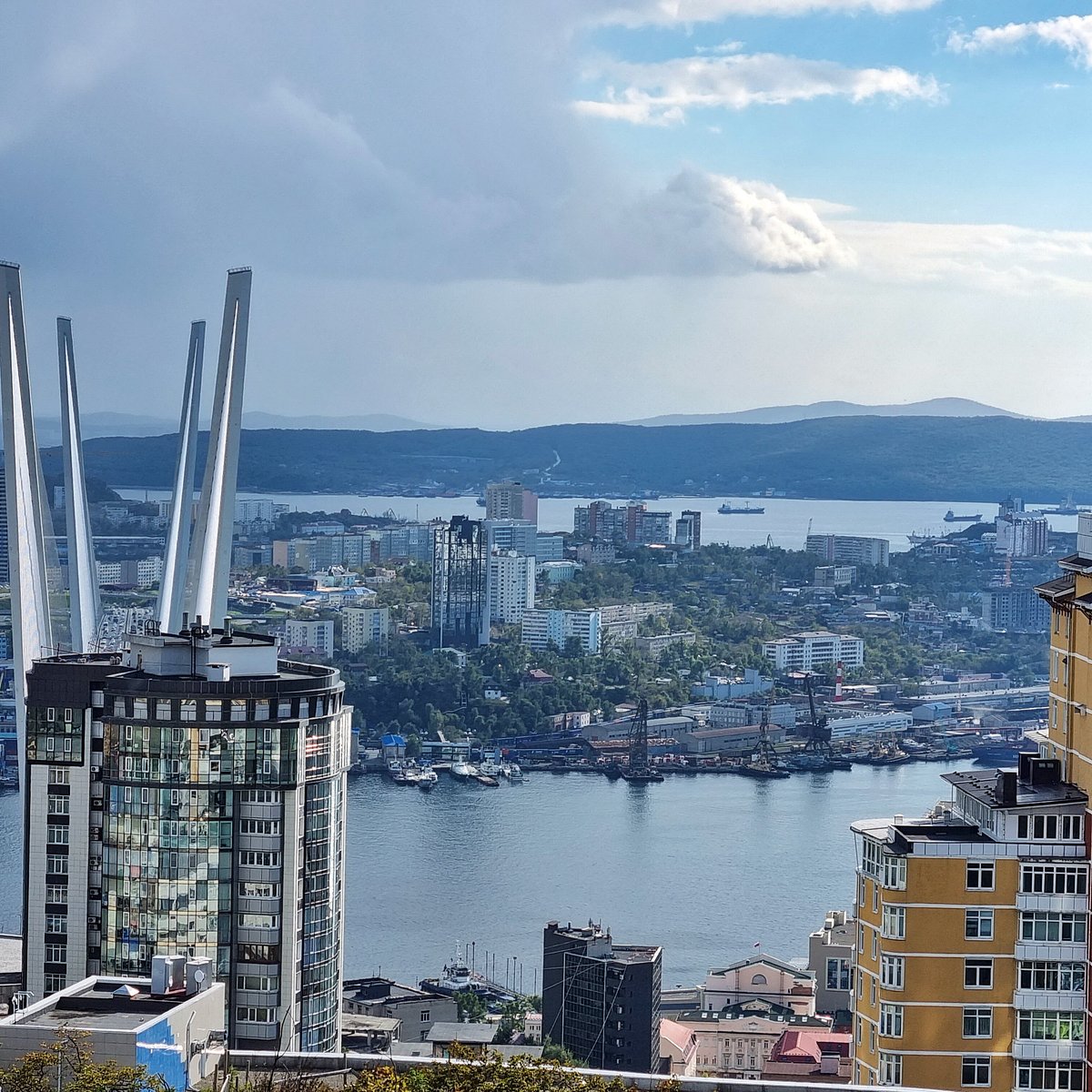 Владивосток смотровая площадка орлиное гнездо. Тигровая сопка Владивосток. Сопка Бурачека во Владивостоке. Орлиное гнездо Владивосток. Сопка тигровая Владивосток фото.