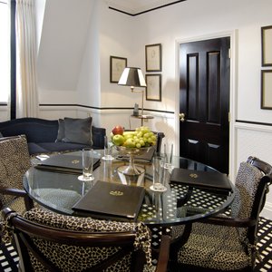 Hotel 41 Executive Suite Dining