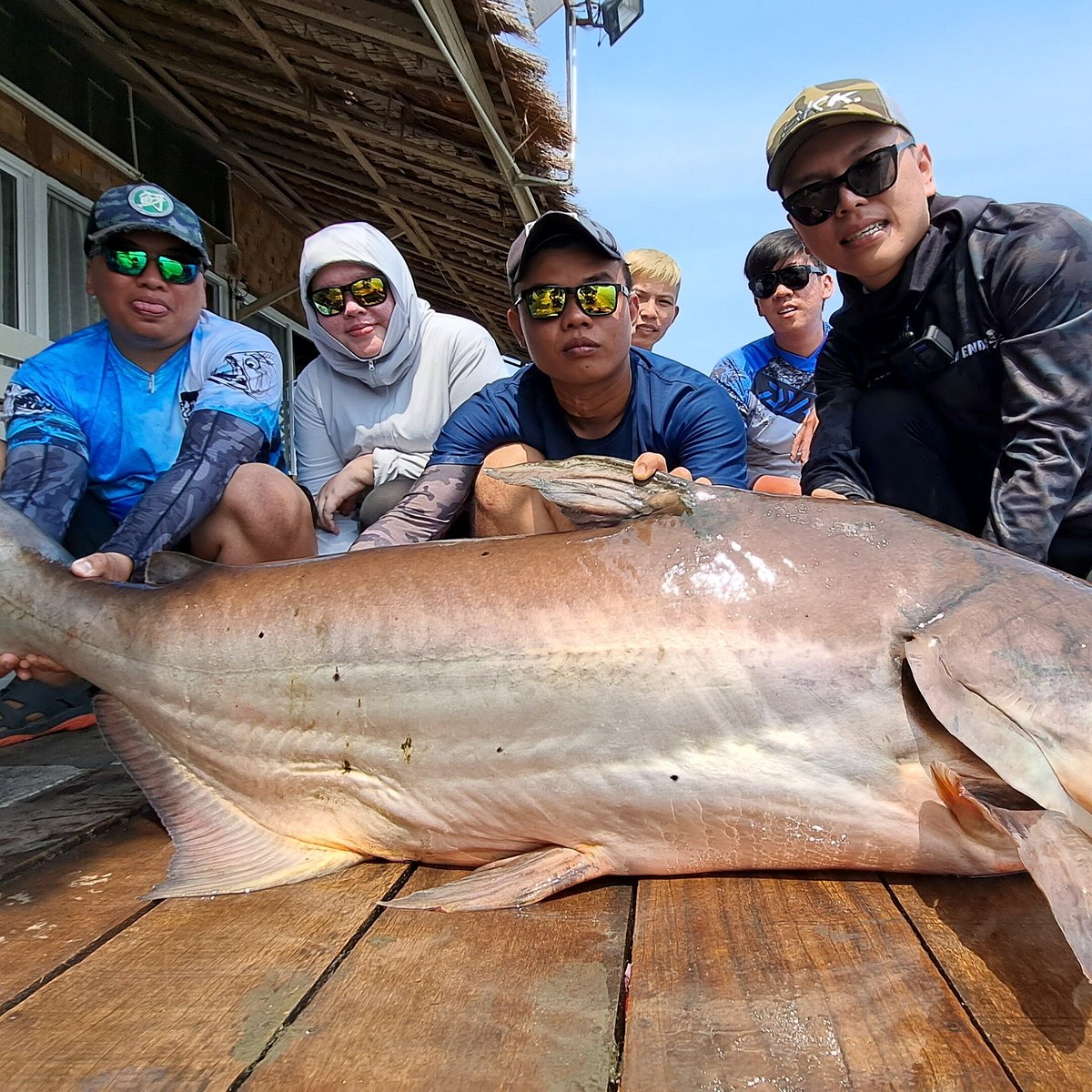 BKK Fishing Park - Fishing for River Monsters Near Bangkok