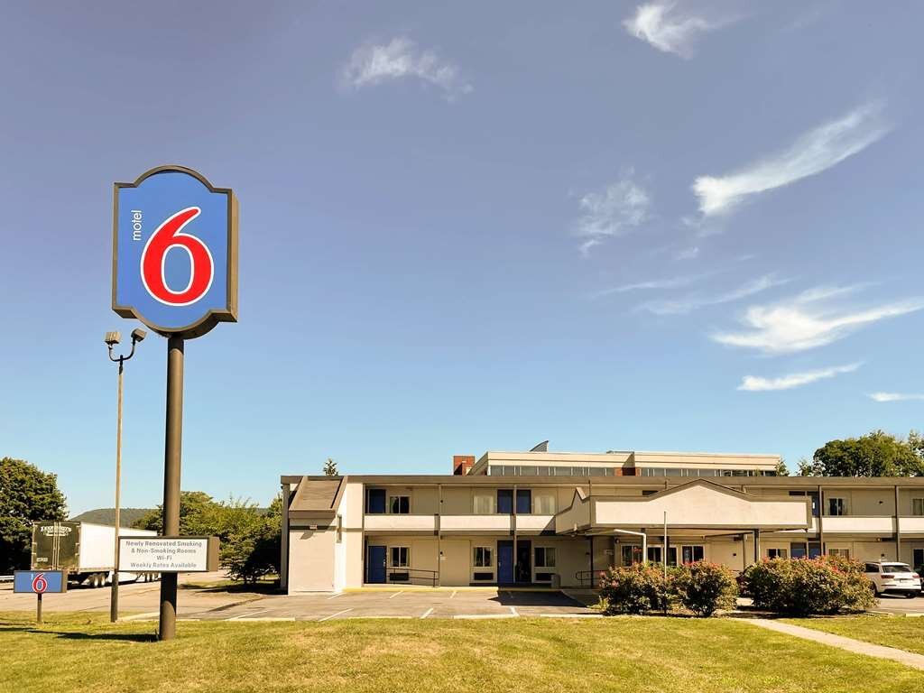 Motel 6 Jonestown Rd Harrisburg Pa