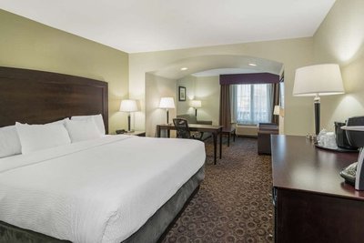 Hotel photo 17 of La Quinta Inn & Suites by Wyndham Las Vegas Airport South.