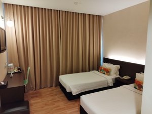 THE LIMETREE HOTEL - Updated 2023 Reviews (Kuching, Malaysia)