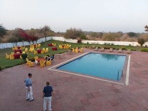 Pool & Beach