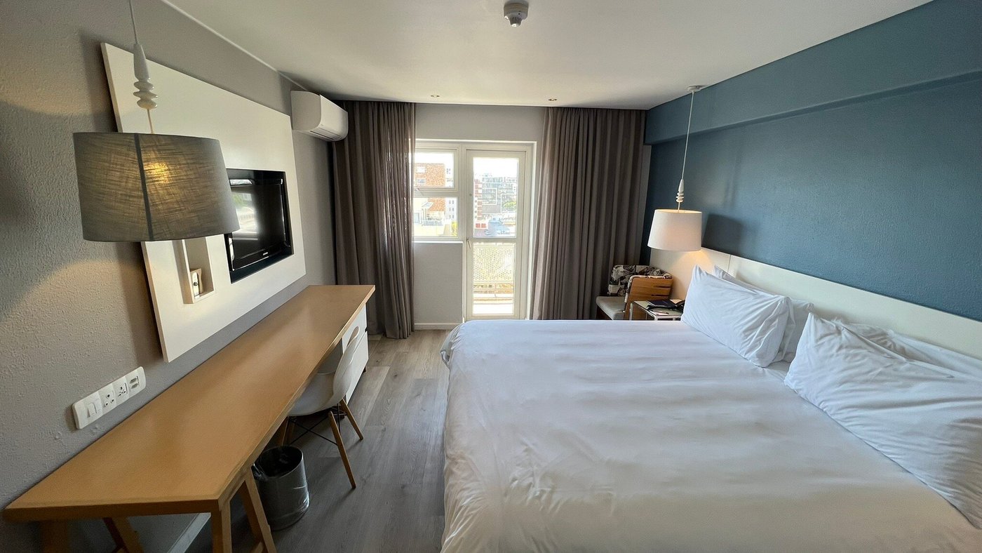 PROTEA HOTEL CAPE TOWN SEA POINT - Updated 2025 Prices & Reviews (South Africa) PROTEA HOTEL CAPE TOWN SEA POINT - Updated 2025... 