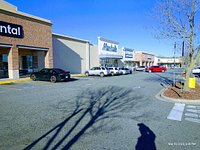 DILLARD'S - 3320 Silas Creek Pkwy, Winston Salem, North Carolina