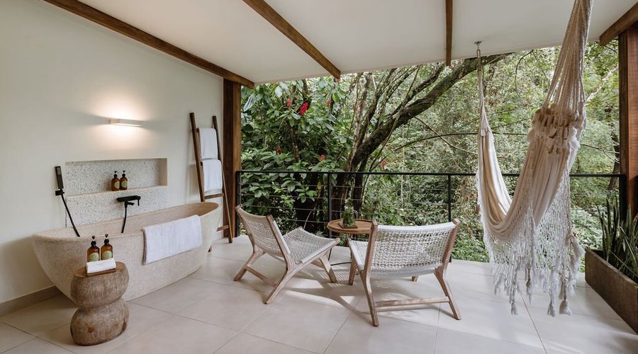 Newly-renovated (2022) Cielo bungalows have the highest-end finishes and outdoor bath tubs. 