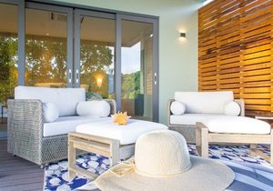 Room & Suite