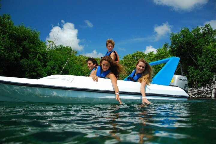 cancun lagoon boat rental