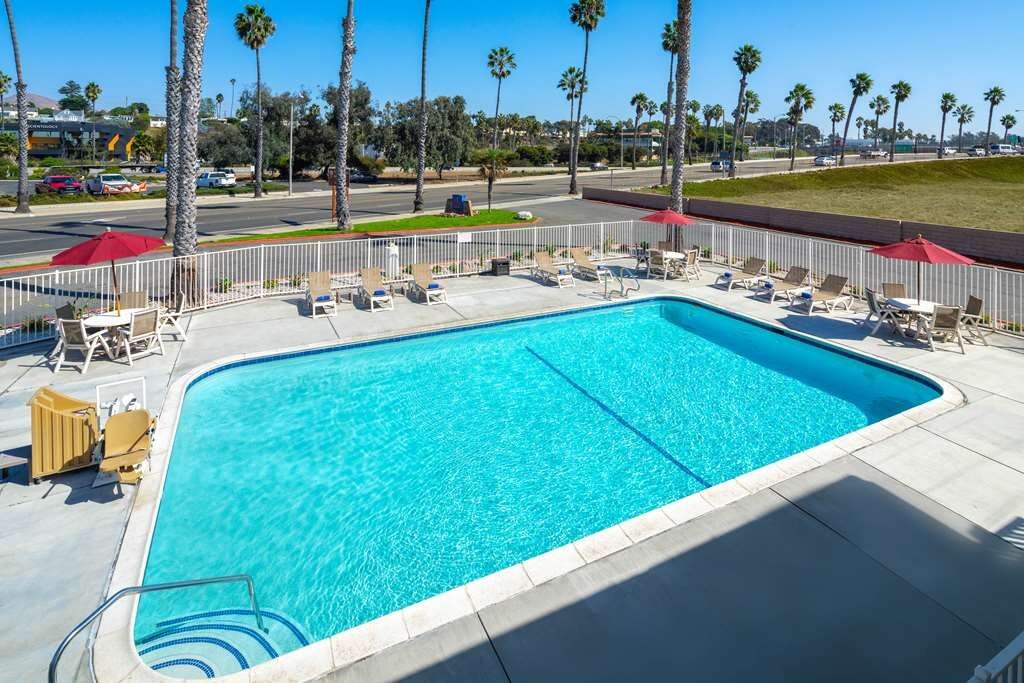 MOTEL 6 VENTURA BEACH Motel Reviews Photos Rate Comparison   Motel Ventura Ca Beach 