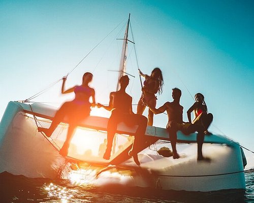 catamaran sunset cruise costa rica
