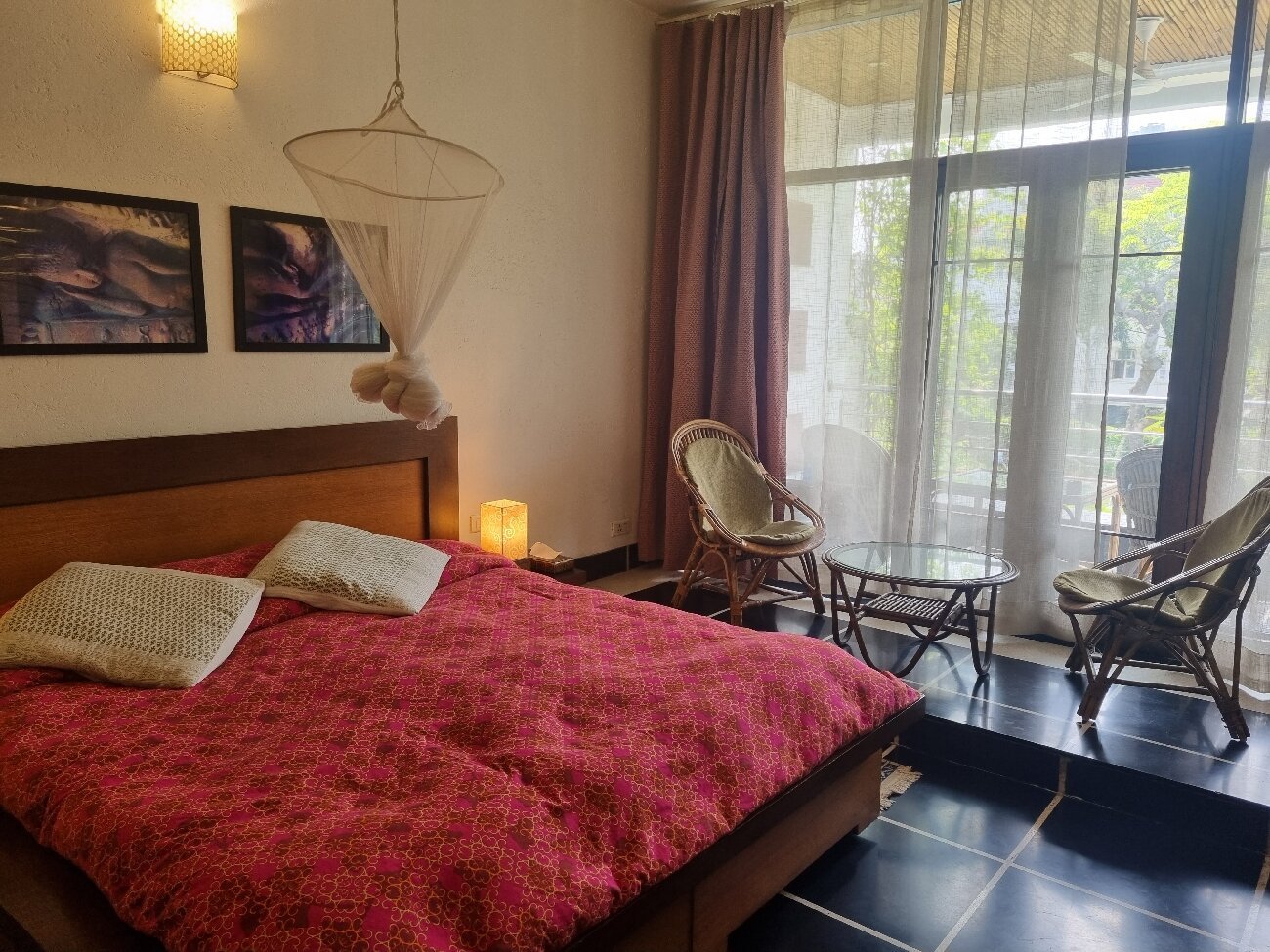 B NINETEEN (B-19) BED & BREAKFAST - Updated 2023 (New Delhi, India)