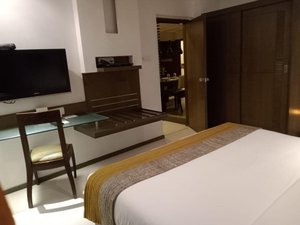 Room & Suite