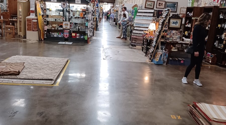 Over 500 vendors