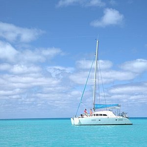 October 2023) Zara Luxury Catamaran Excursion