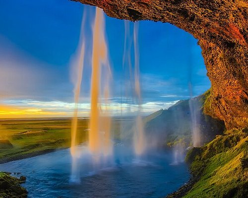 private tours iceland 2023