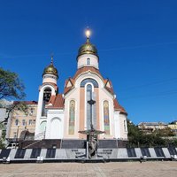 Владивосток храм на центральной площади