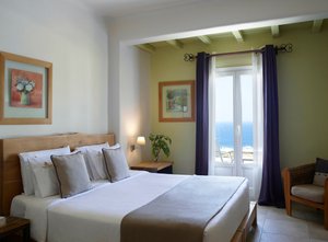 Room & Suite