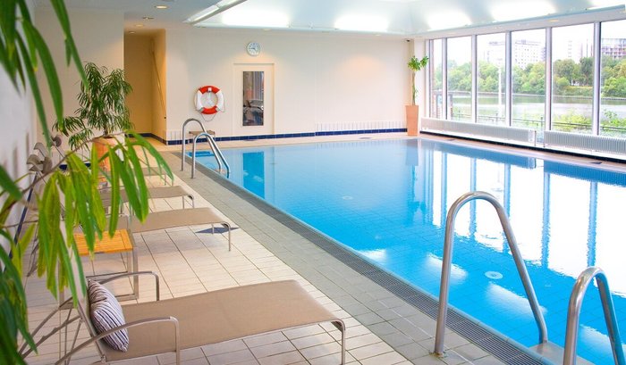 Heidelberg Marriott Hotel Pool: Pictures & Reviews - Tripadvisor