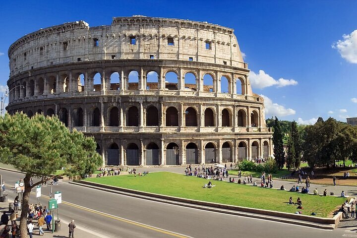 2023 Colosseum and Roman Forum - Small Group Tour
