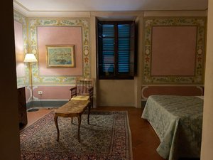 Room & Suite