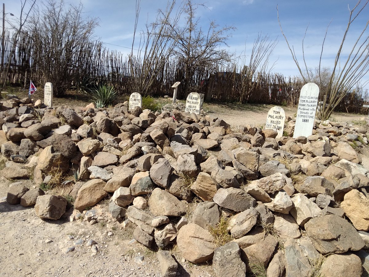 Tombstone tours: Famous cemeteries