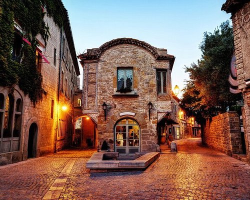 perpignan tour guides