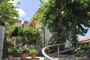 Bersantap