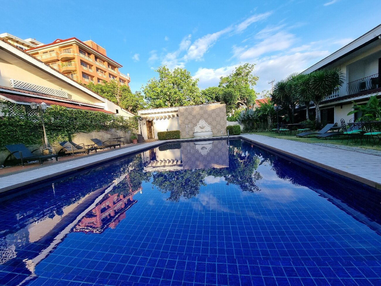 Montebello Villa Hotel by null
