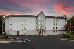 Rodeway Inn & Suites - Outlet Mall Asheville in Asheville