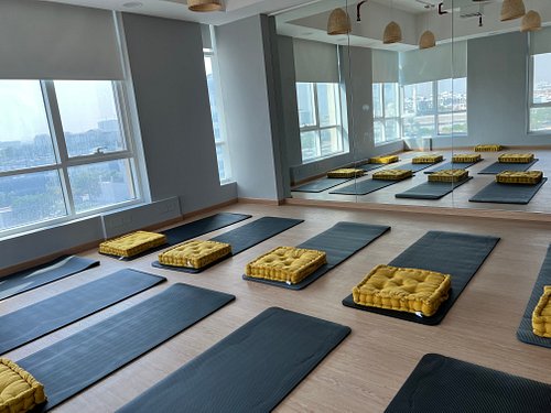 Pratiquer le Yoga à Dubai : 10 types de cours à découvrir
