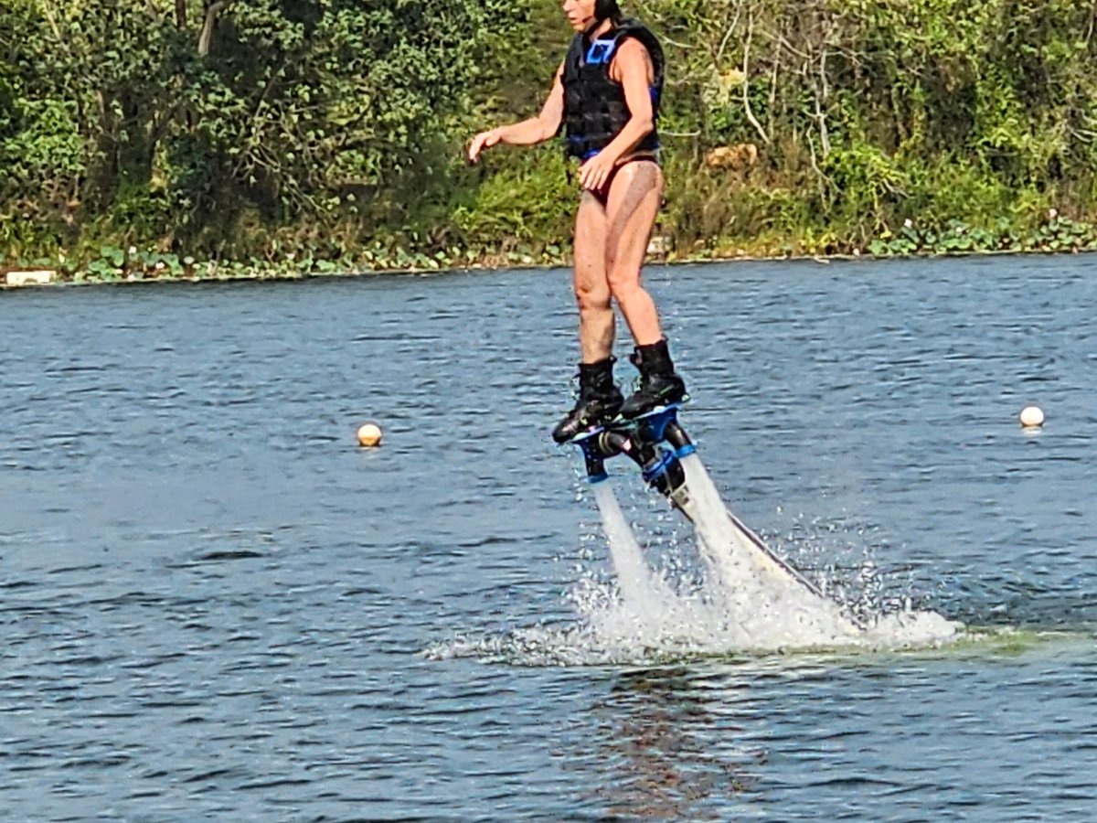 Hydroflying (Flyboard, Hoverboard and Jetpack) - 7R Travel